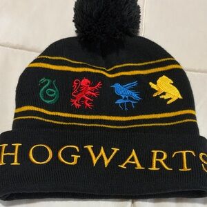 Hogwarts Black and Gold Pom-Pom Beanie